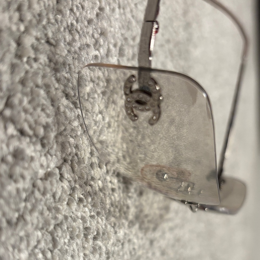 CHANEL Silver and Grey Gradient Aviator  Sunglasses - Picture 6 of 9